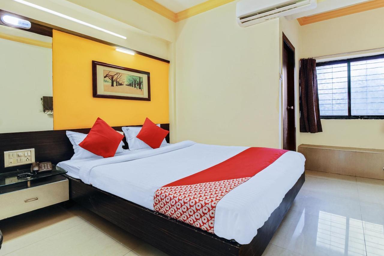 Oyo 48418 Sai Pritam Hotel Nashik Eksteriør billede
