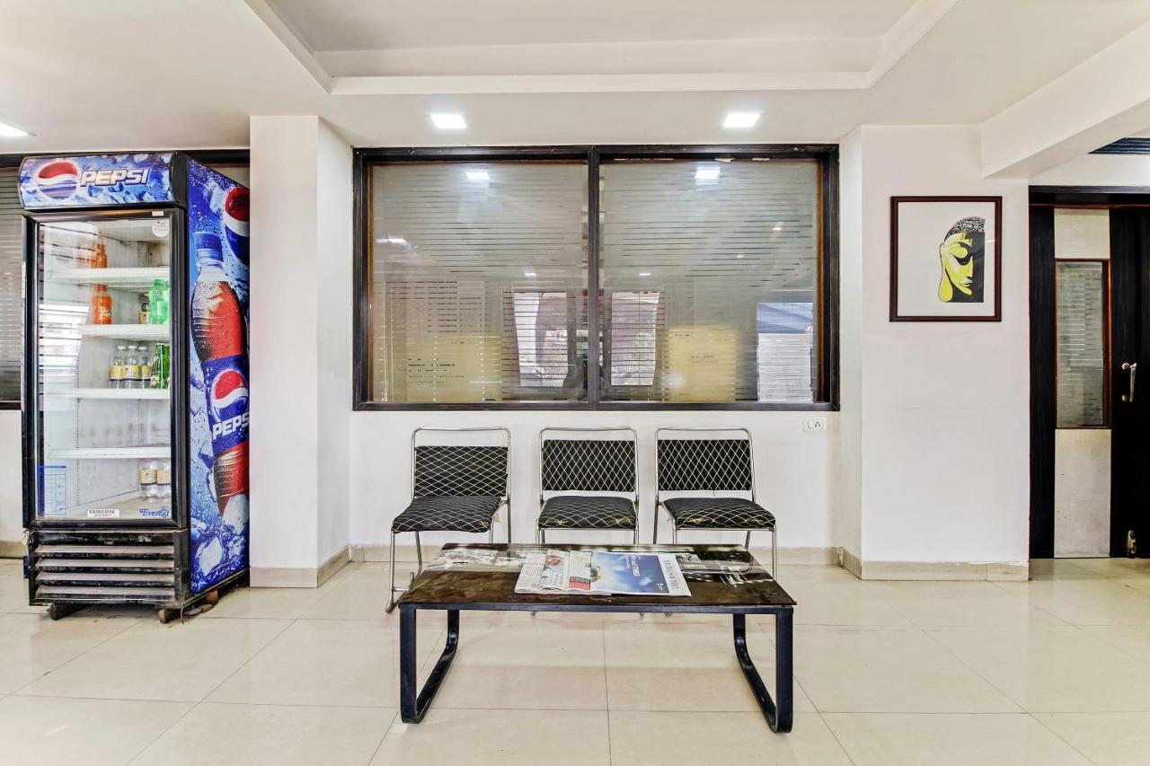 Oyo 48418 Sai Pritam Hotel Nashik Eksteriør billede